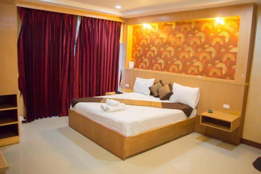 New Pind Balluchi Inn パッタヤー エクステリア 写真